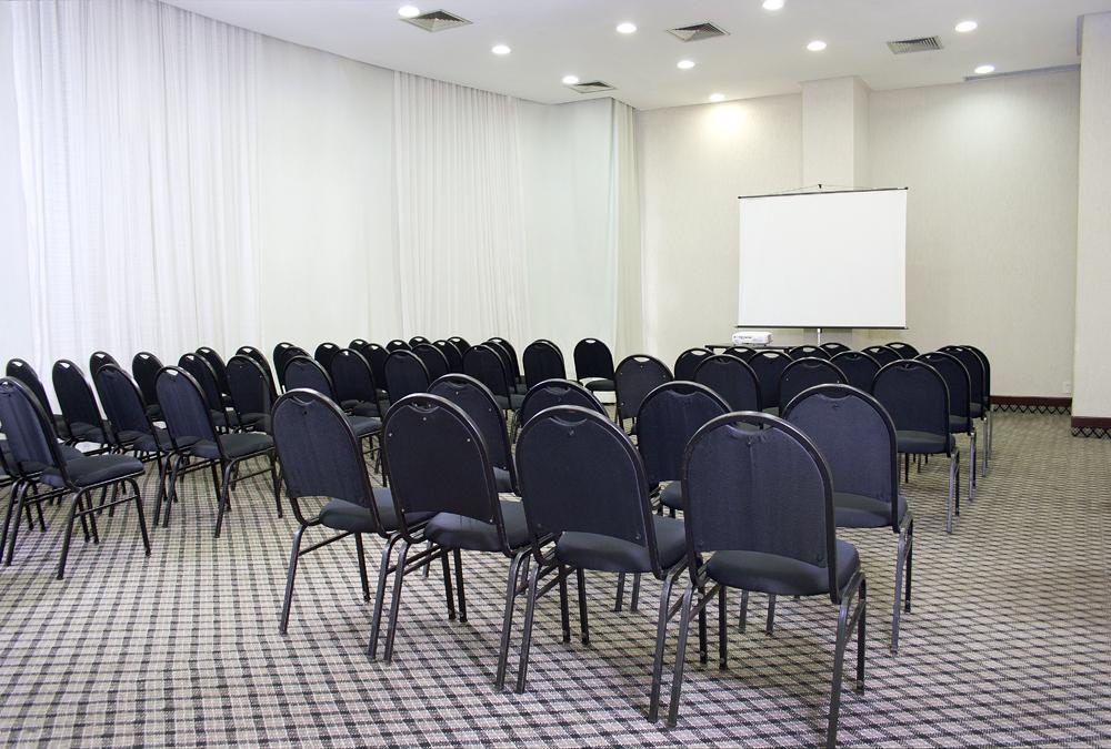 Comfort Hotel Тагуатинга Бизнес снимка