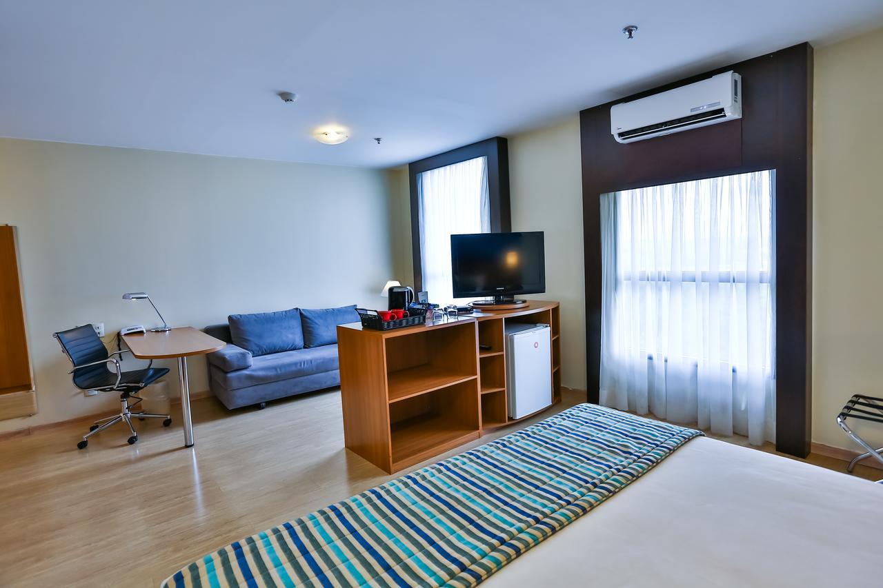 Comfort Hotel Тагуатинга Екстериор снимка