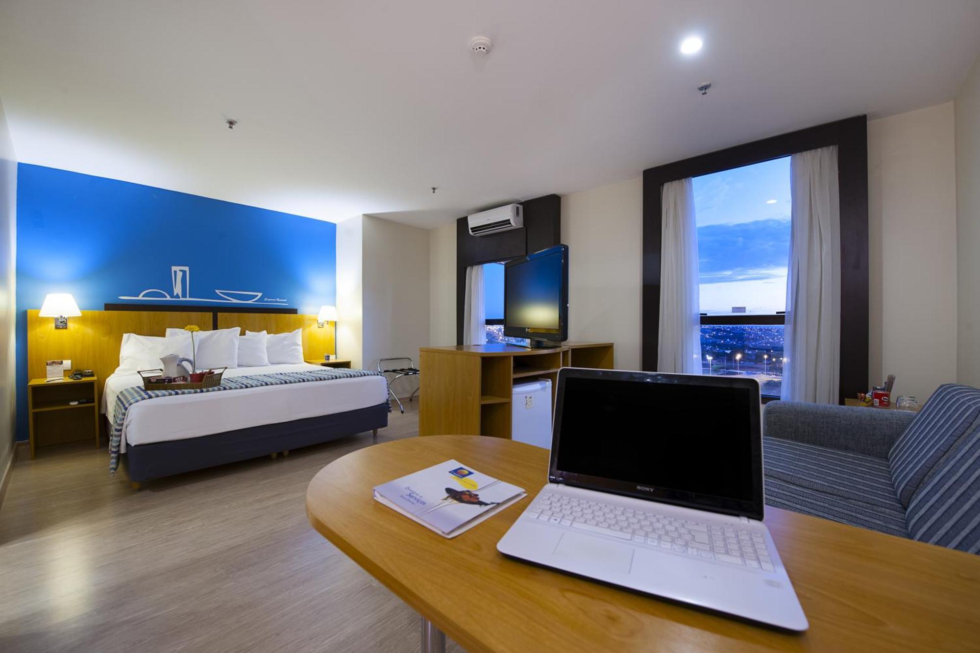 Comfort Hotel Тагуатинга Екстериор снимка